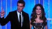Antonio Banderas defiende el español en la entrega de Premios Globo de Oro