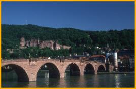 II Jornadas del hispanismo: El español, puente entre tres mundos