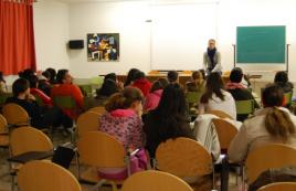 El CIL de Santa Marta de Tormes continúa con su proyecto "Cine Intercultural" en el I.E.S. Calisto y Melibea