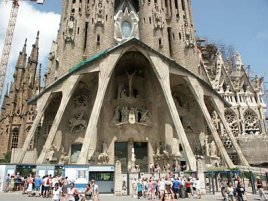 El uso del español dobla el del catalán en el área de Barcelona