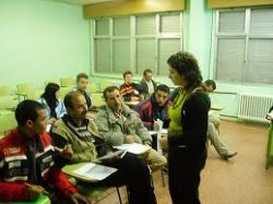 Cursos dirigidos a promover la integración de inmigrantes paquistaníes y marroquíes en Azkoitia