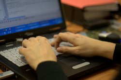 Los castellanos y leoneses residentes en el exterior pueden solicitar asistencia por Internet de la Junta de Castilla y León desde el 1 de diciembre de 2009
