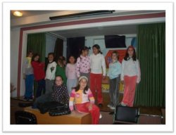 Taller de teatro y danzas del mundo para el intercambio cultural